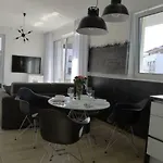 Impresja 42 Z Garazem *