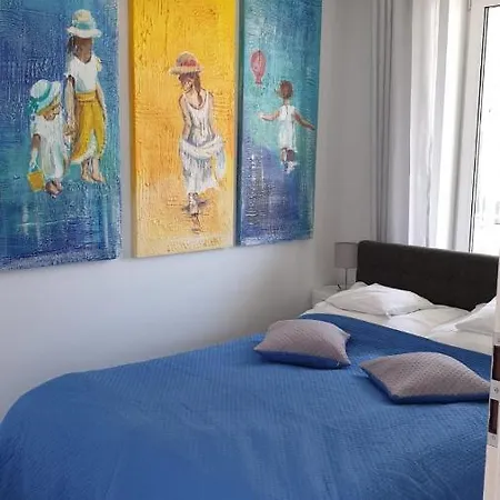 Impresja 42 Z Garazem *