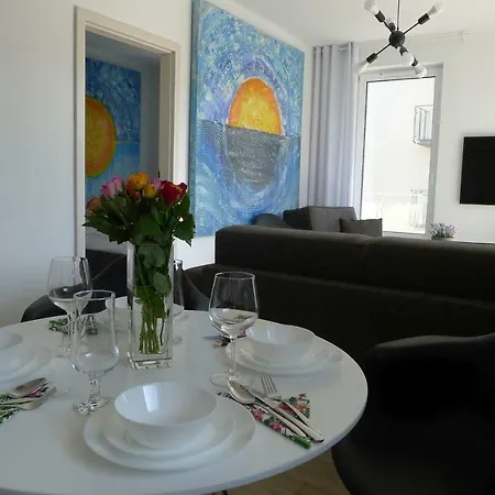 Impresja 42 Z Garazem Apartamento