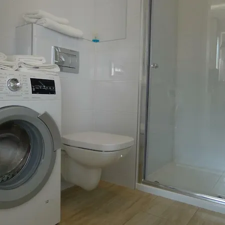 Impresja 42 Z Garazem Apartamento