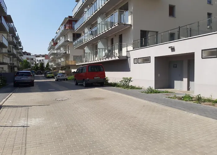 Impresja 42 Z Garazem