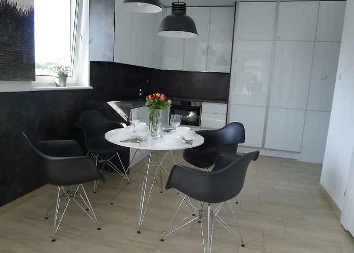 Impresja 42 Z Garazem * Kolobrzeg