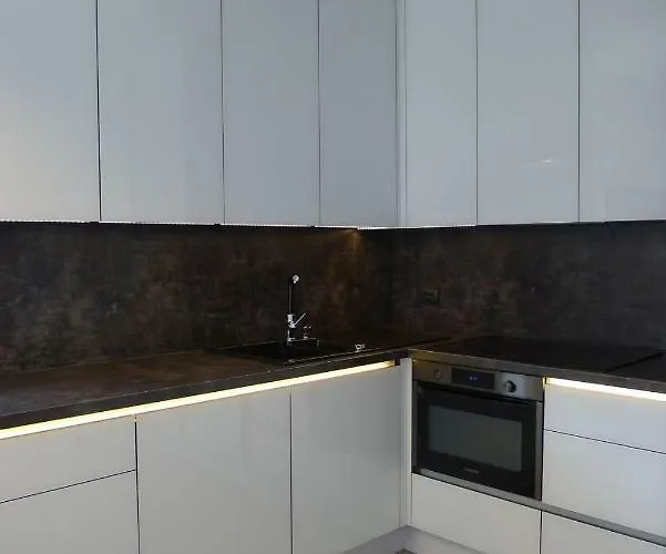 Impresja 42 Z Garazem *